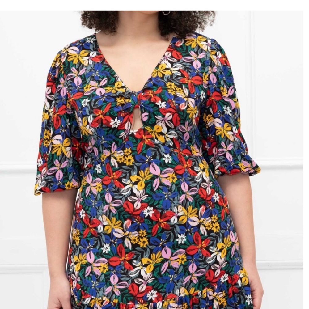 Eloquii Elements floral puff sleeve cut out dress size 18